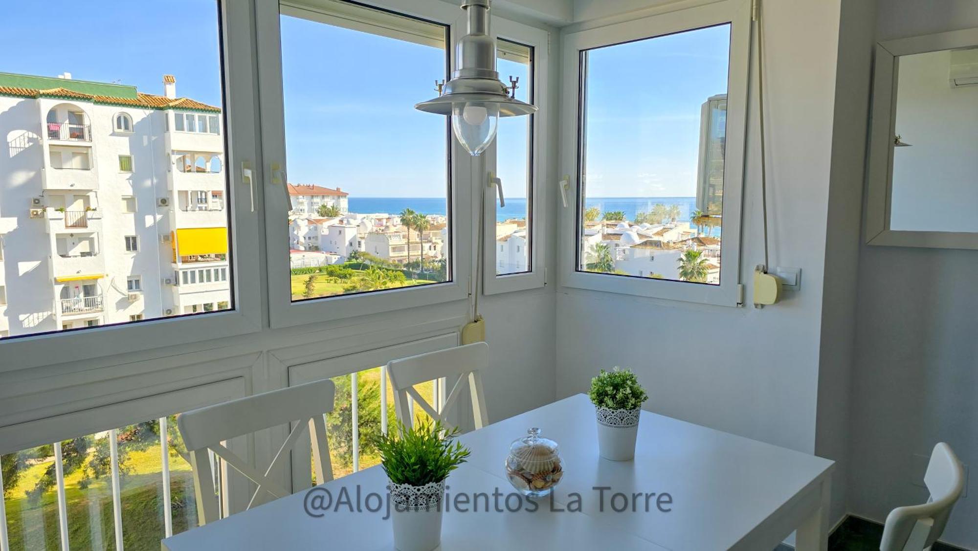 Laguna Beach Premium - Alojamientos La Torre Торрокс-Коста Экстерьер фото