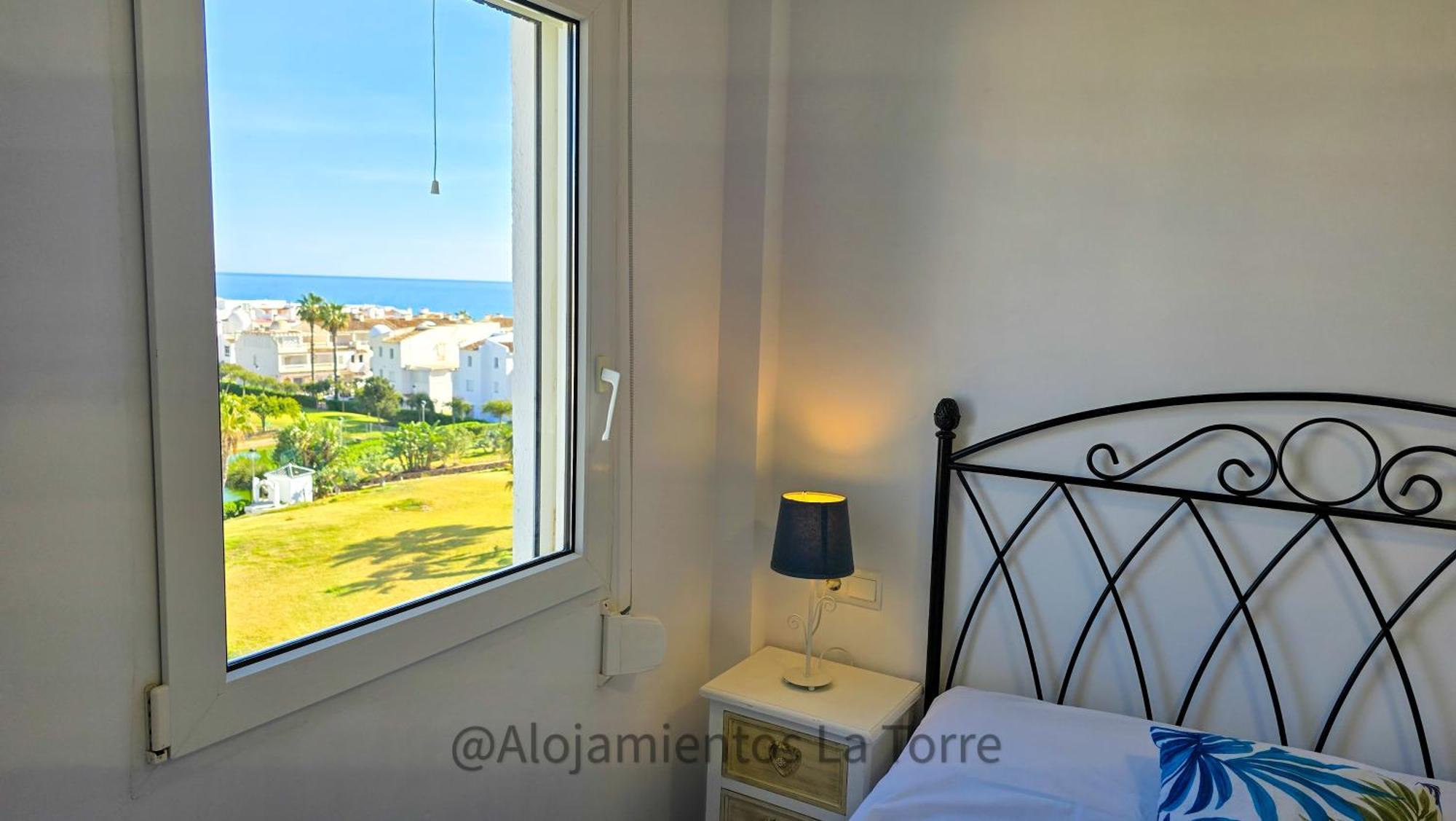 Laguna Beach Premium - Alojamientos La Torre Торрокс-Коста Экстерьер фото