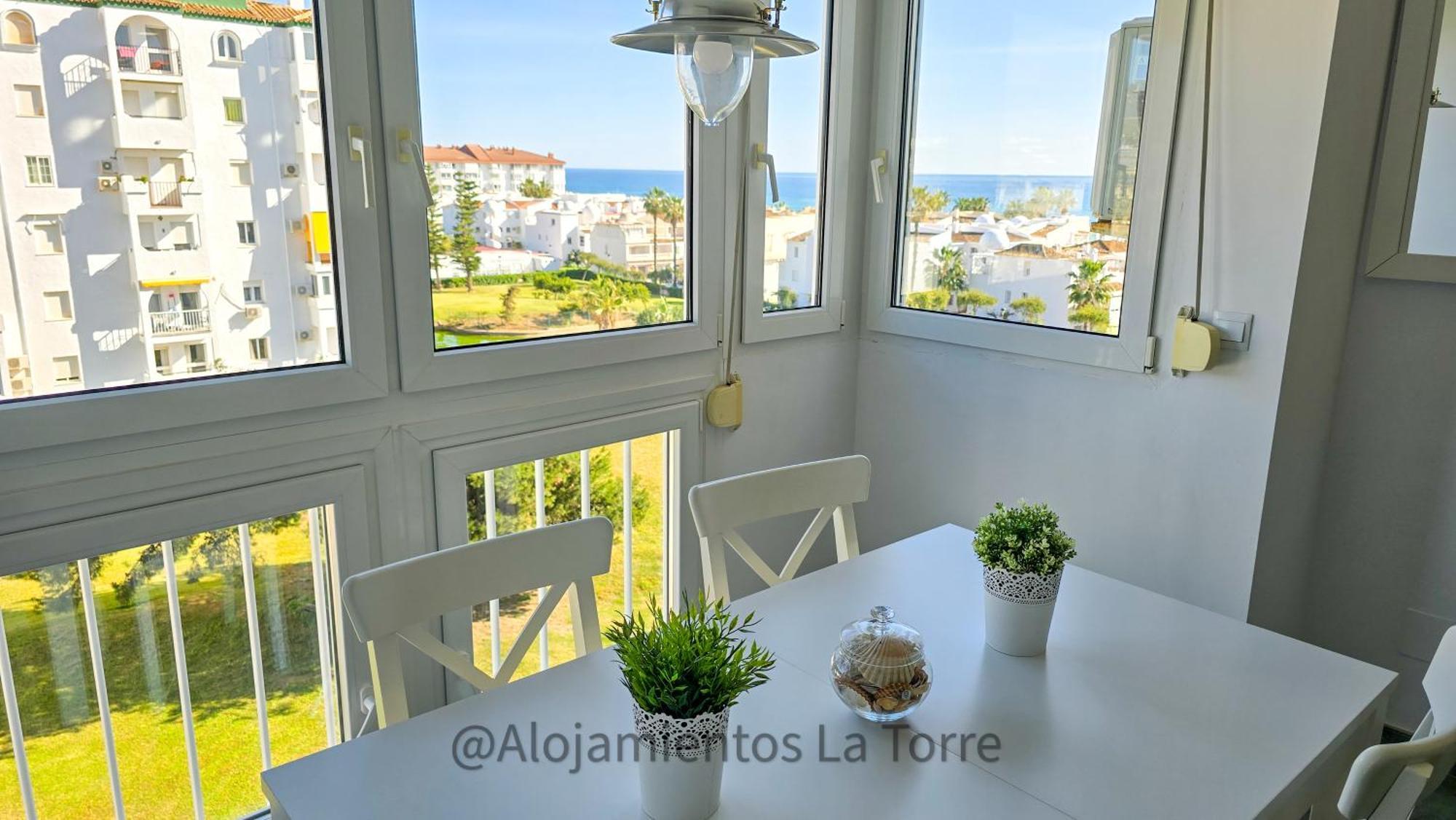 Laguna Beach Premium - Alojamientos La Torre Торрокс-Коста Экстерьер фото